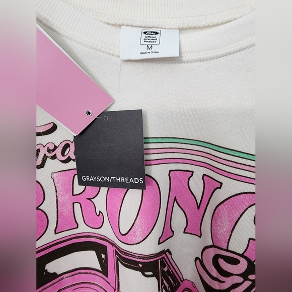 NEW! Grayson/Threads Women's Ford Bronco Girl Graphic Sweatshirt, Size Medium - Picture 5 of 7